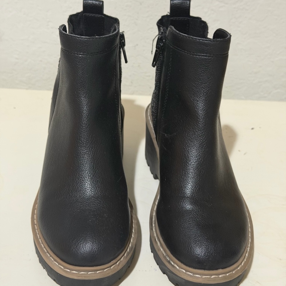DV by Dolce Vita Kids Black and Brown Boots